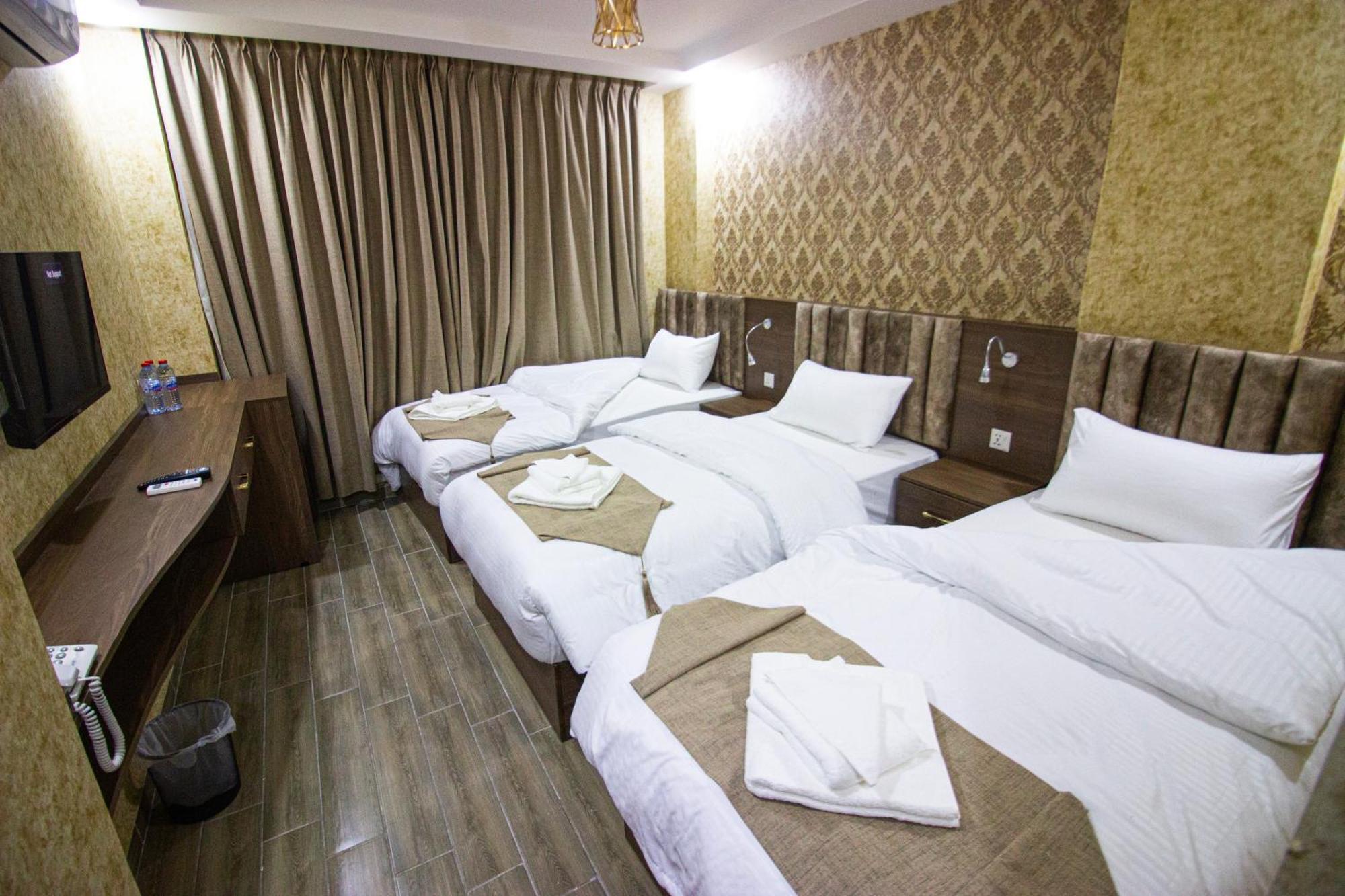 Beirut Hotel 2 New アンマン エクステリア 写真