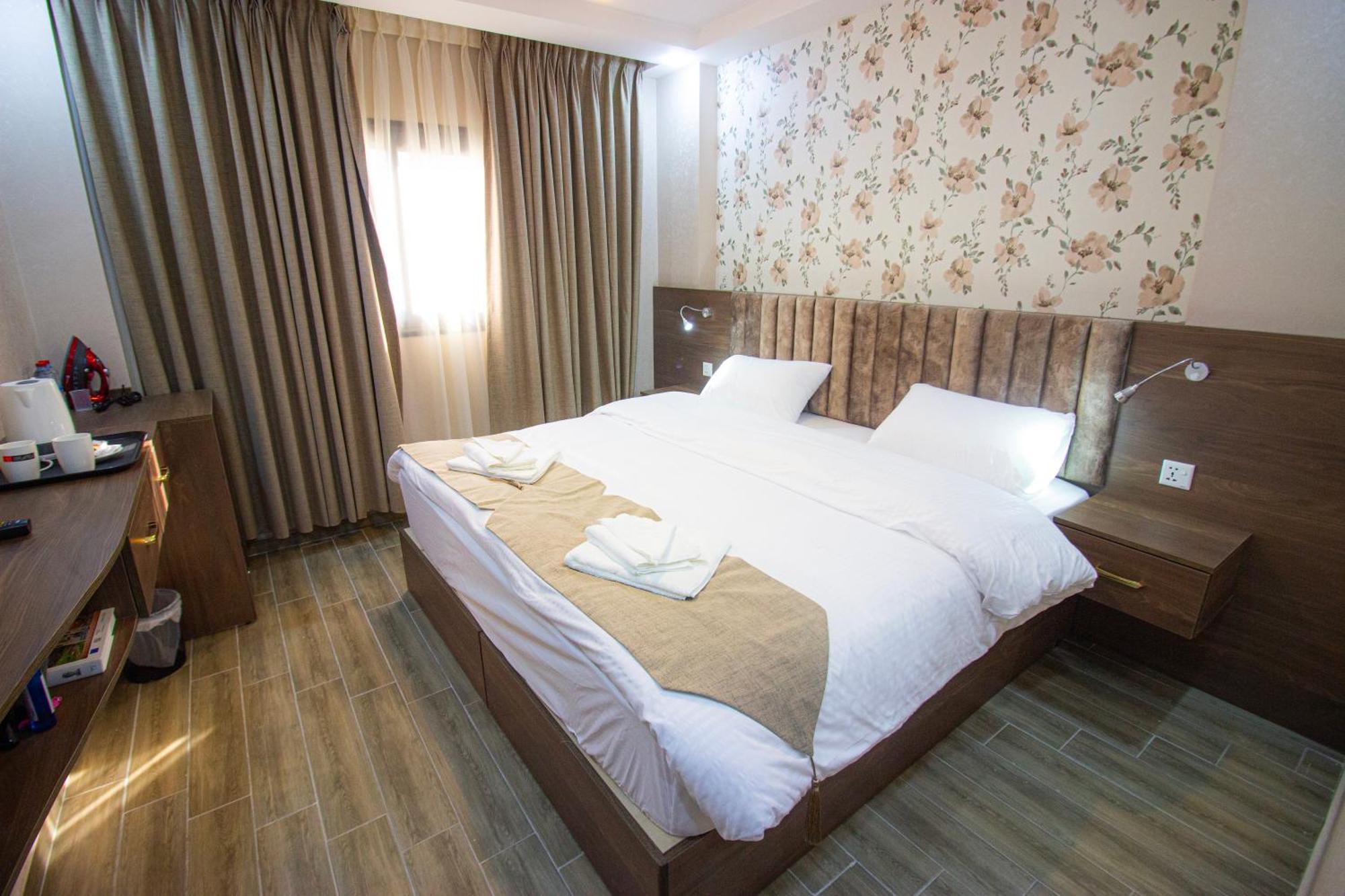 Beirut Hotel 2 New アンマン エクステリア 写真